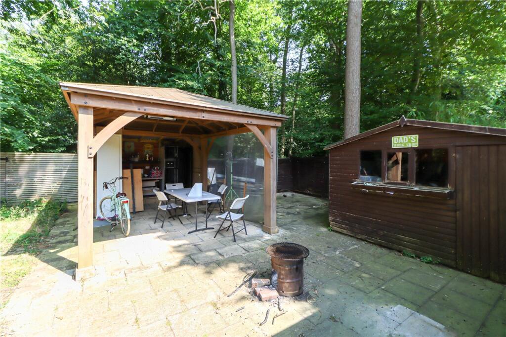 Additional property image - Lye Lane, Bricket Wood, St. Albans, Hertfordshire