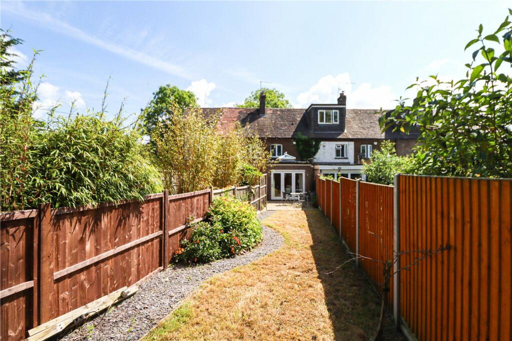 Additional property image - Chiswell Green Lane, St. Albans, Hertfordshire, AL2