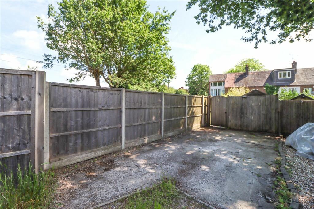 Additional property image - Chiswell Green Lane, St. Albans, Hertfordshire, AL2