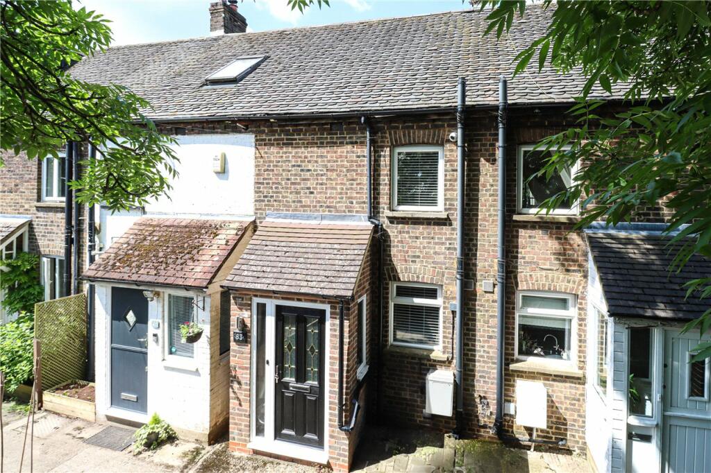 Additional property image - Chiswell Green Lane, St. Albans, Hertfordshire, AL2