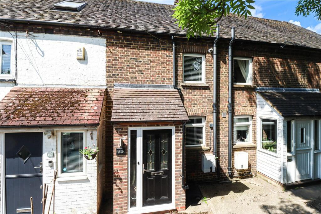Additional property image - Chiswell Green Lane, St. Albans, Hertfordshire, AL2