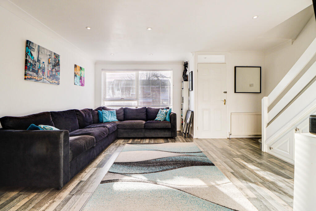 Additional property image - Cedarwood Drive, St. Albans, Hertfordshire, AL4