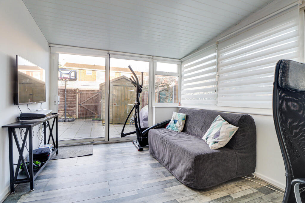 Additional property image - Cedarwood Drive, St. Albans, Hertfordshire, AL4