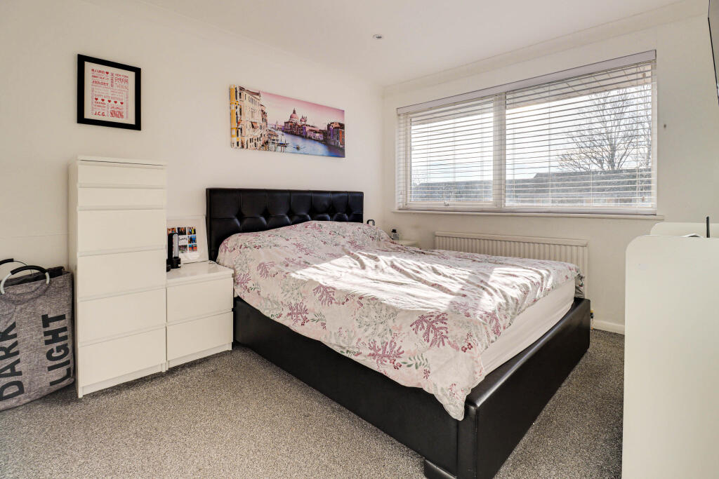 Additional property image - Cedarwood Drive, St. Albans, Hertfordshire, AL4