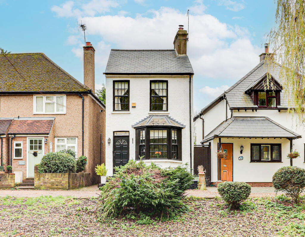 Main image of property: Waterside, London Colney, AL2