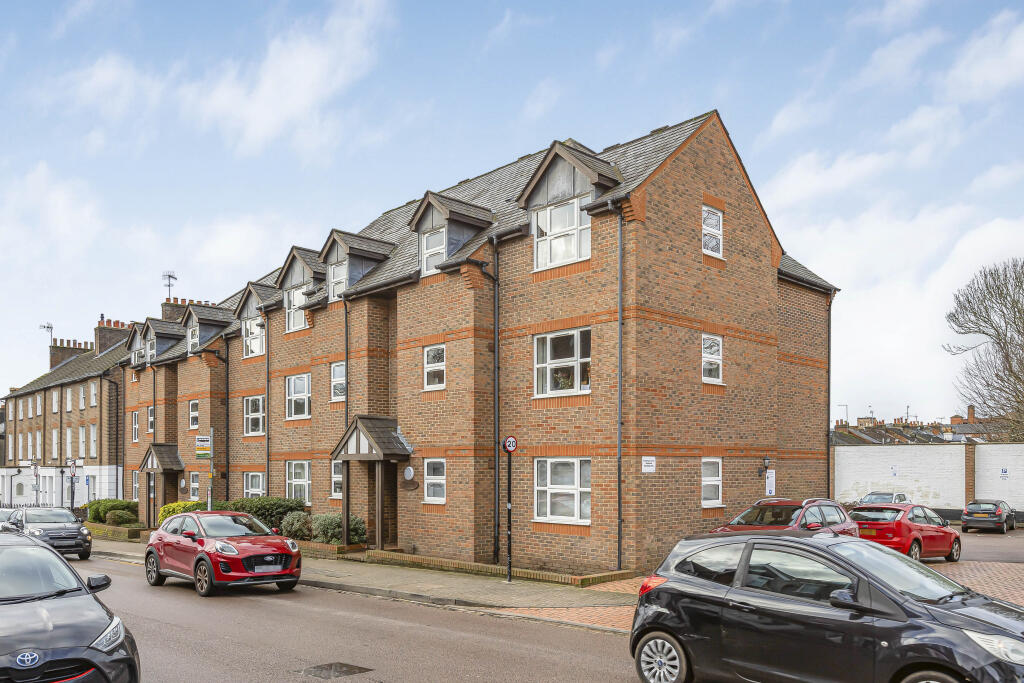 Main image of property: Alma Road, St Albans, AL1