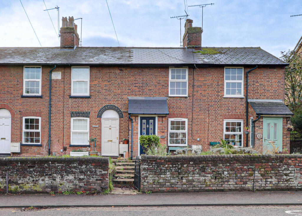 Main image of property: High Street, London Colney, St. Albans, AL2