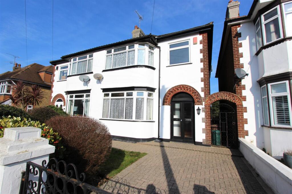 Main image of property: Oxford Road, Gillingham