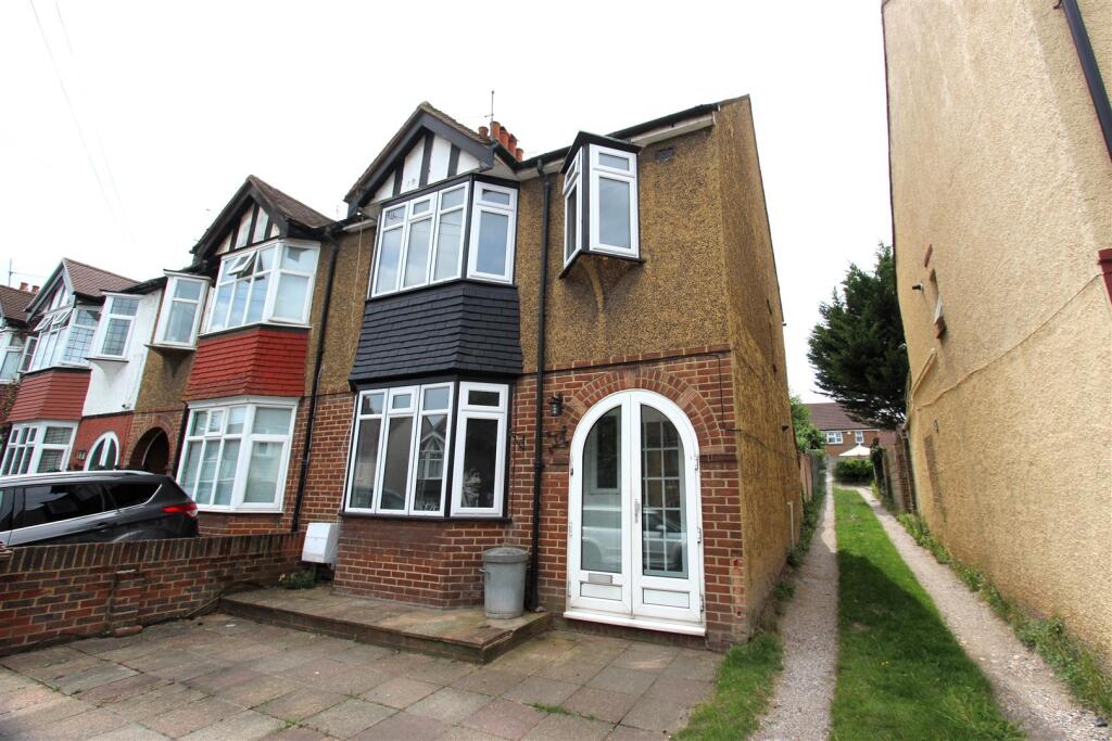 Main image of property: 34 Westmount Avenue