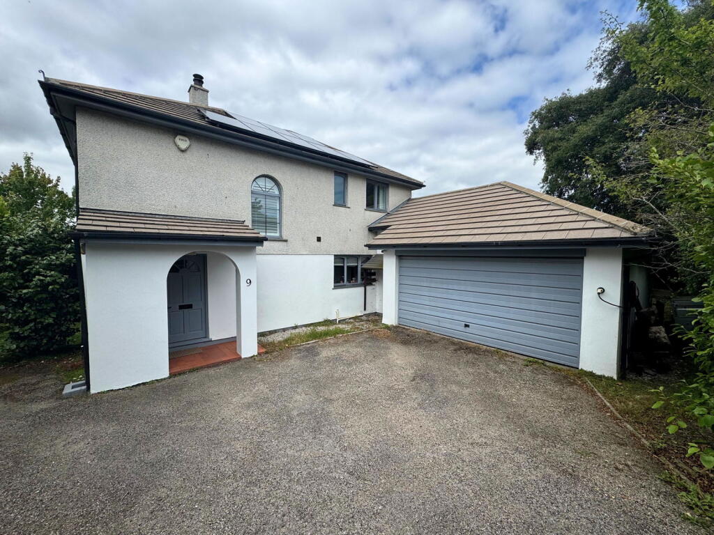Main image of property: Strangways Villas, Truro, TR1 2PA