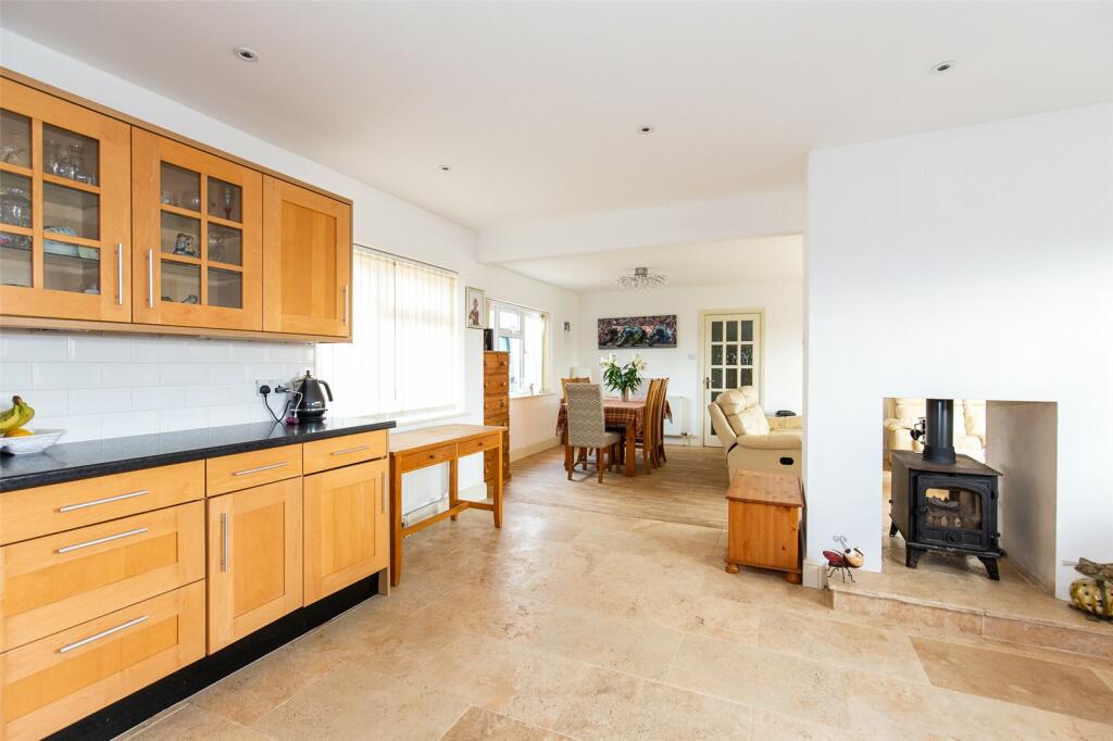 Additional property image - Vallis Road, Frome, Somerset, BA11