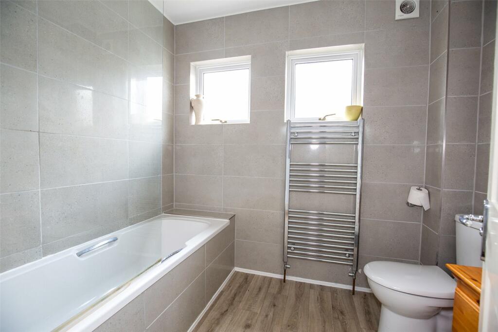 Additional property image - Vallis Road, Frome, Somerset, BA11