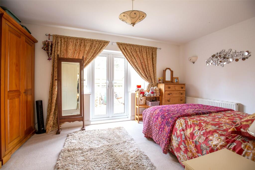 Additional property image - Vallis Road, Frome, Somerset, BA11
