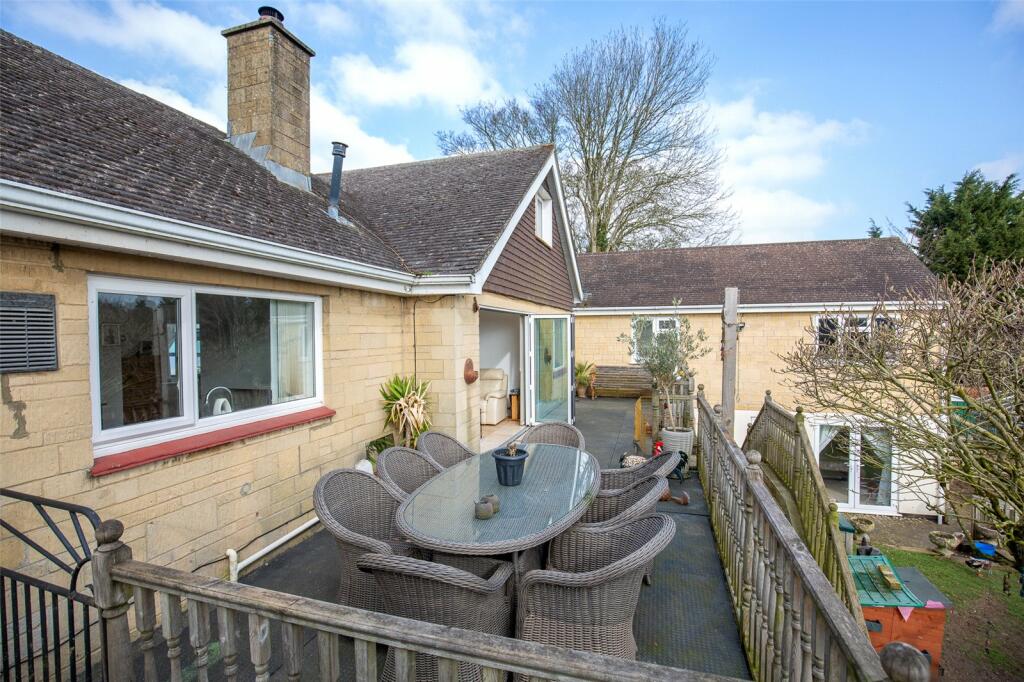 Additional property image - Vallis Road, Frome, Somerset, BA11