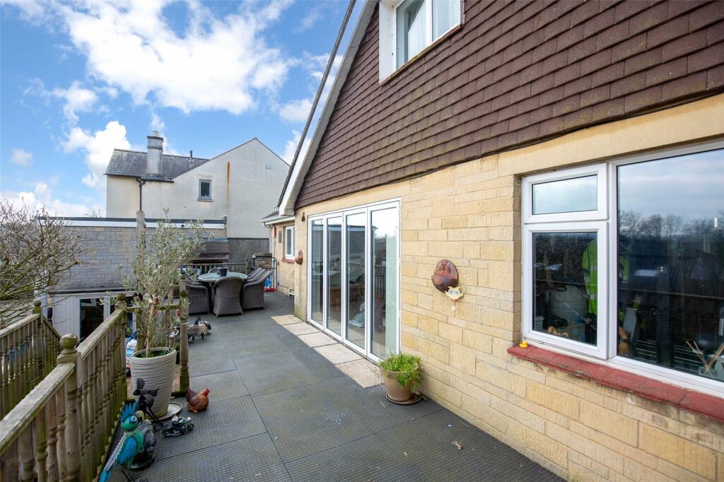 Additional property image - Vallis Road, Frome, Somerset, BA11
