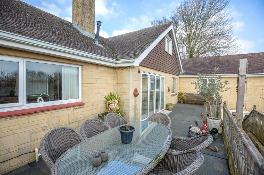 Additional property image - Vallis Road, Frome, Somerset, BA11