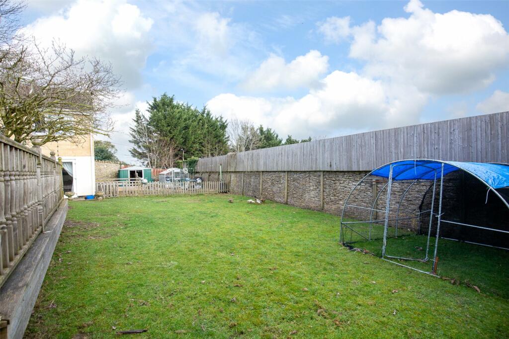 Additional property image - Vallis Road, Frome, Somerset, BA11