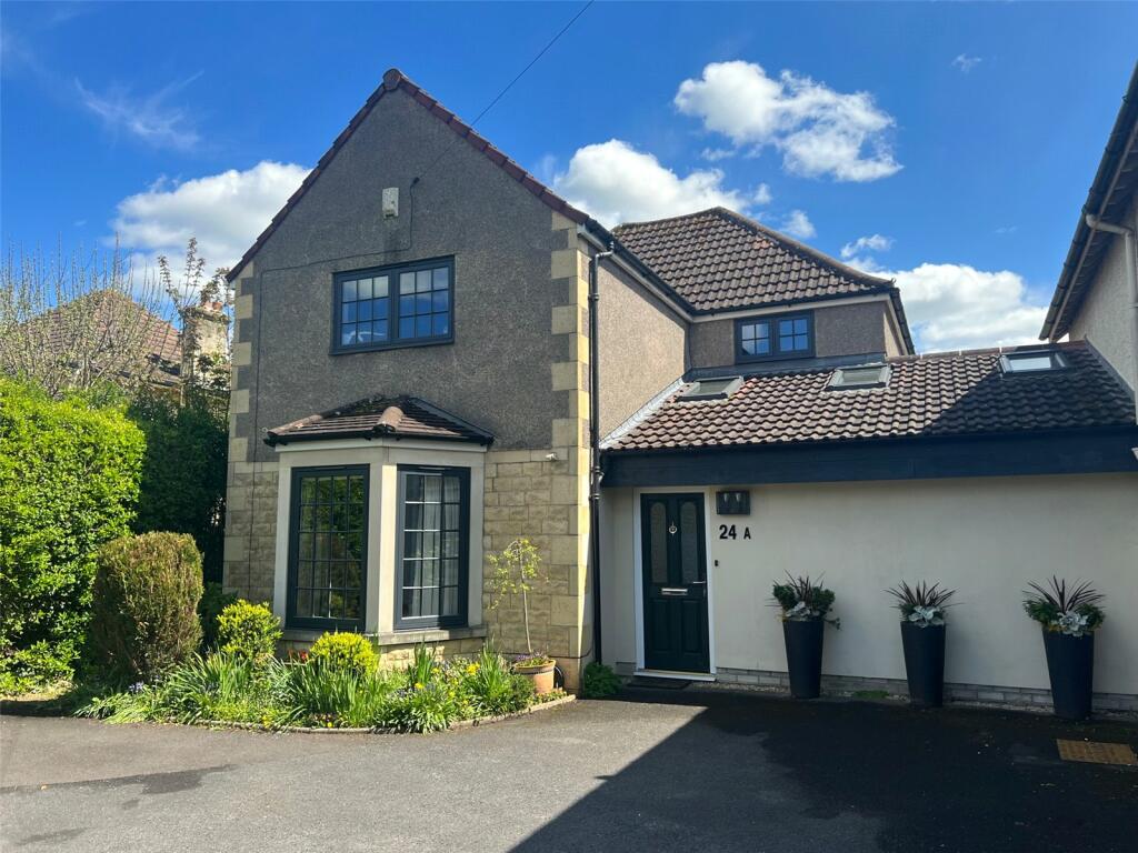 4 bedroom link detached house for sale in Bath Road, Frome, Somerset, BA11