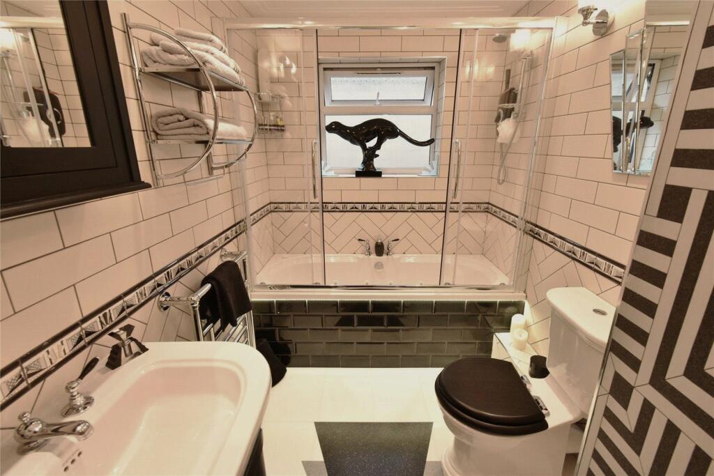 Additional property image - Mendip Drive, Frome, Somerset, BA11