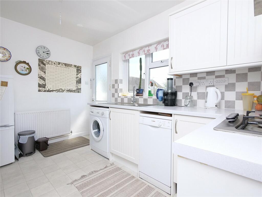 Additional property image - Critchill Grove, Frome, BA11