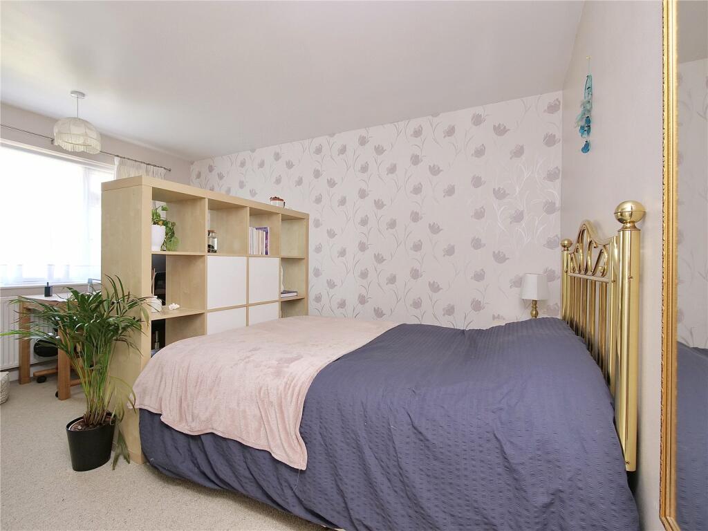 Additional property image - Critchill Grove, Frome, BA11