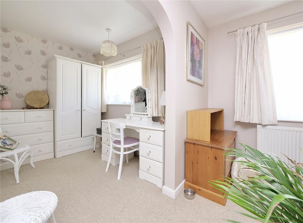 Additional property image - Critchill Grove, Frome, BA11
