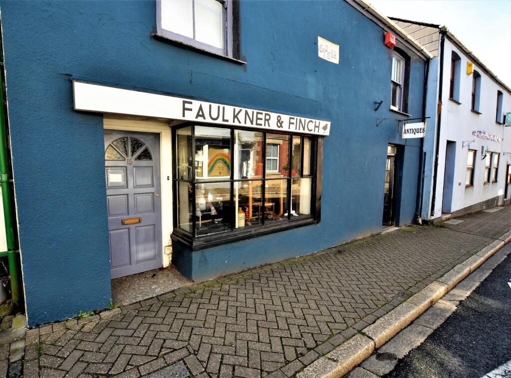 High street retail property for rent in The Shop, 15 Queens Street