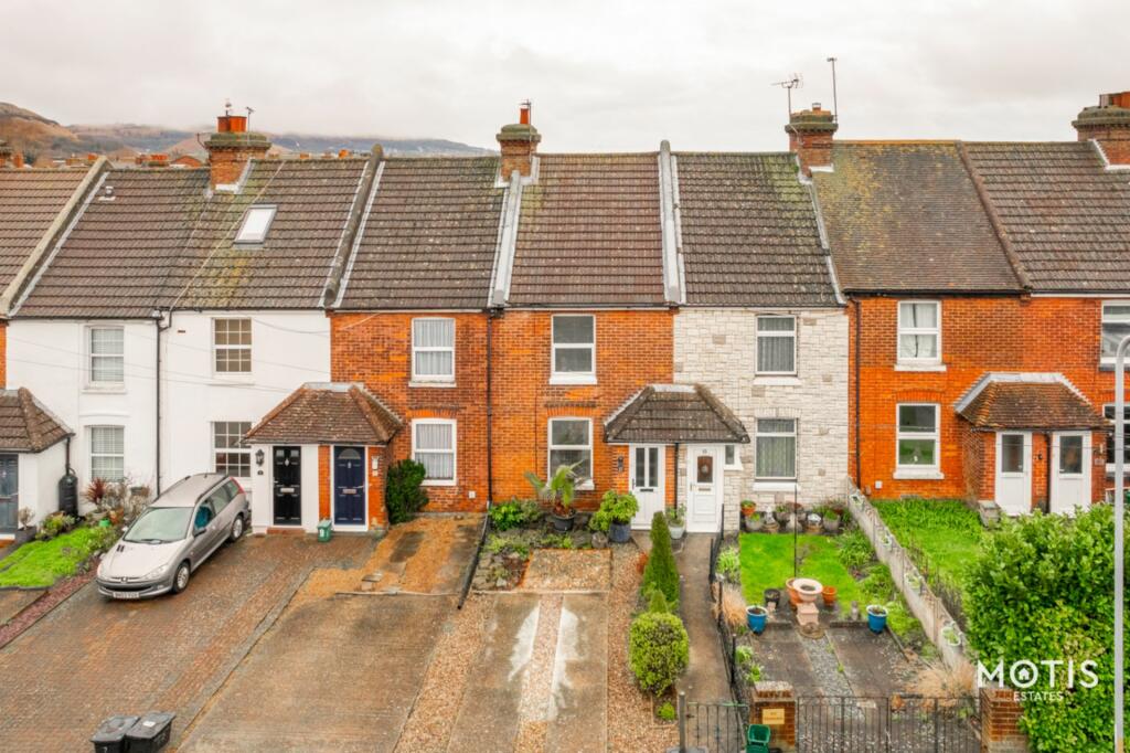 2 bedroom terraced house for sale in Stanley Road, Folkestone, CT19