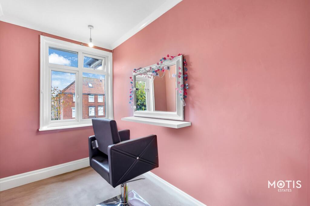 Additional property image - Dolphins Road, Folkestone, CT19