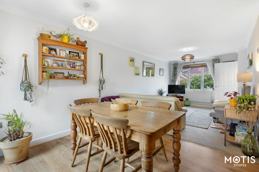 Additional property image - Wood Cottage Lane, Folkestone, CT19