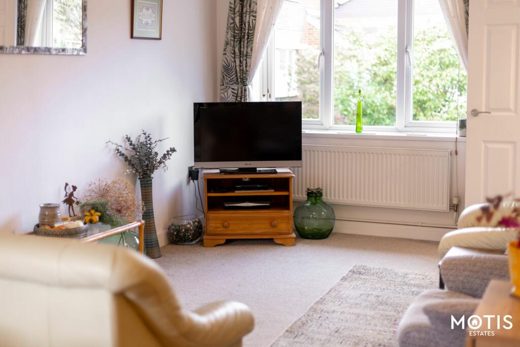 Additional property image - Wood Cottage Lane, Folkestone, CT19