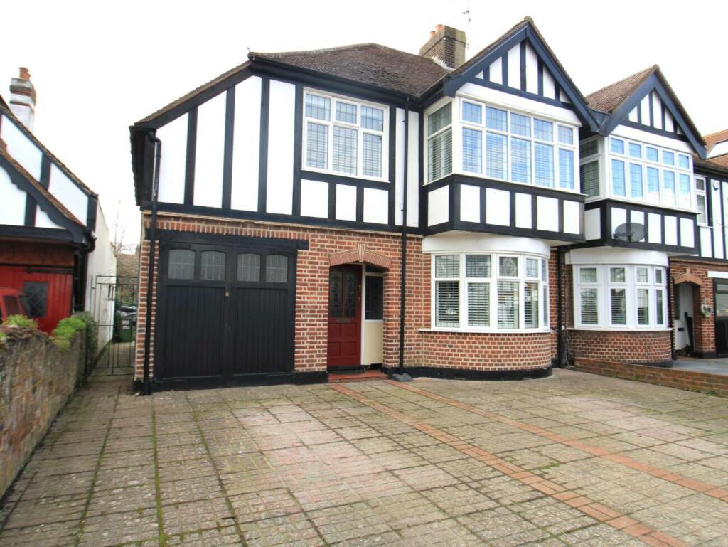 4 bedroom semidetached house for sale in Corbets Tey Road, Upminster