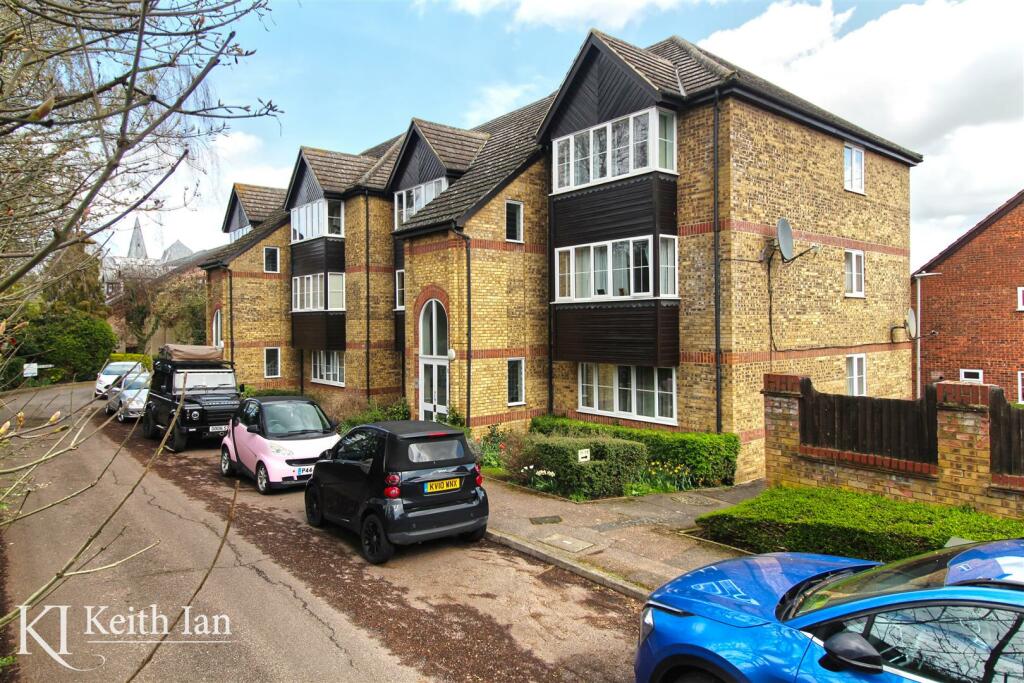 2 bedroom apartment for sale in River Meads, Stanstead Abbotts, SG12