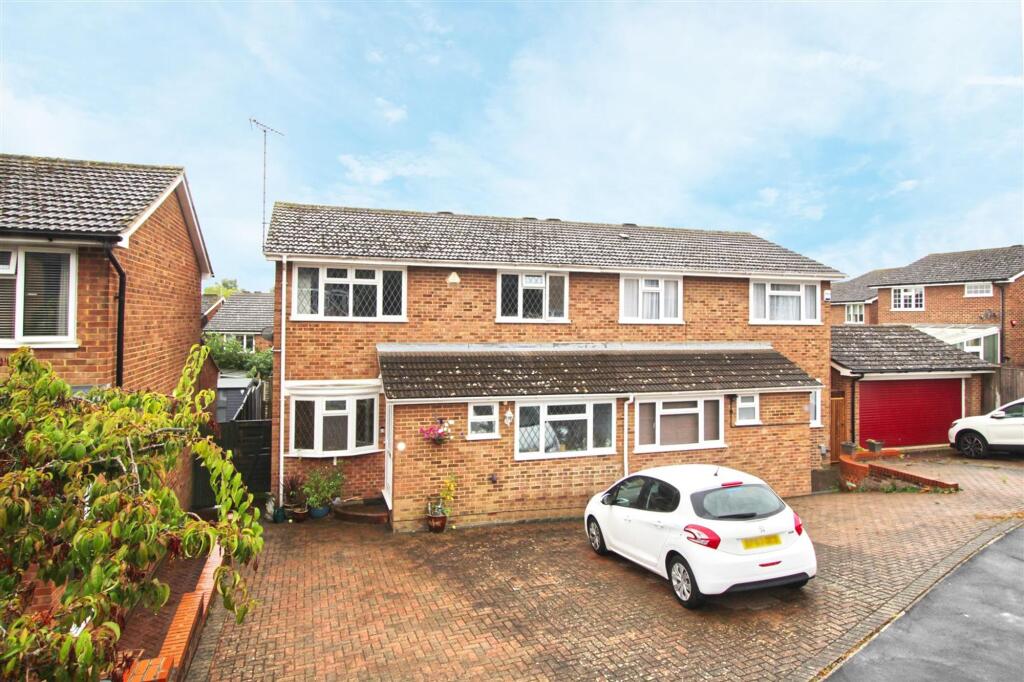 Main image of property: Greyfriars, Ware, SG12