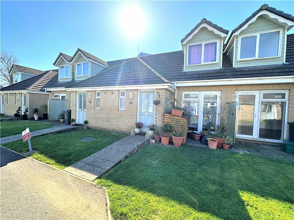2 bedroom house for sale in Avenue Road, Sandown, Isle of Wight, PO36