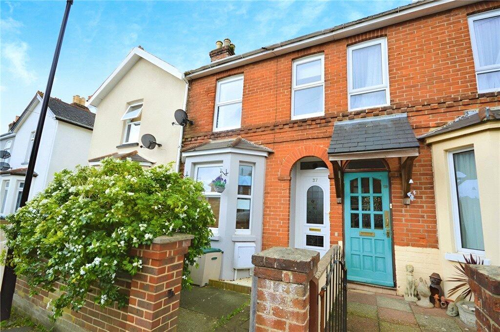 2 bedroom terraced house for sale in Cross Street, Sandown, Isle of