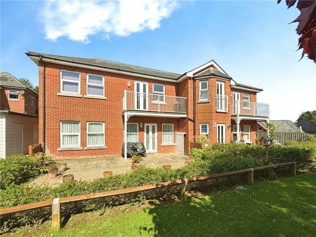2 bedroom apartment for sale in Landguard Manor Road, Shanklin, Isle of