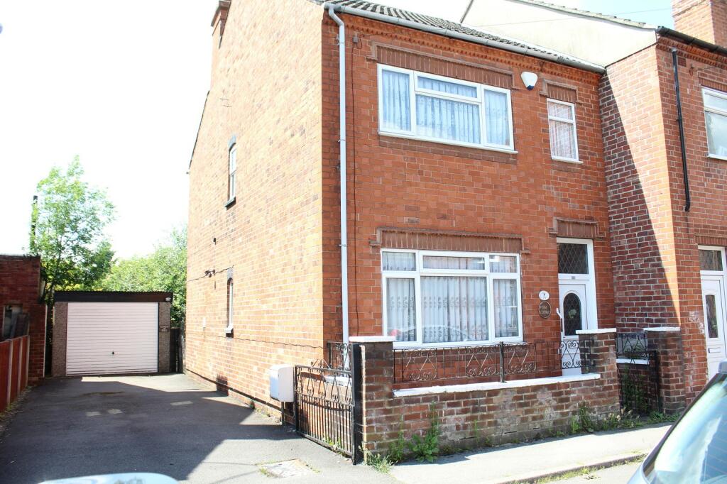 2 bedroom end of terrace house for sale in Stewart Street, Riddings