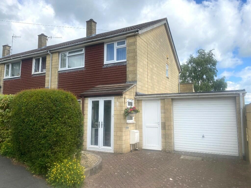 3 bedroom end of terrace house for sale in Hillcrest Drive, Bath