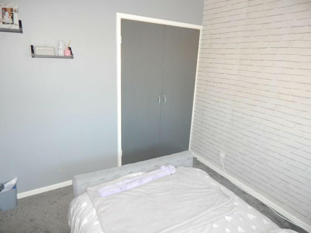 Additional property image - Dockfield Avenue, Harwich, Essex, CO12