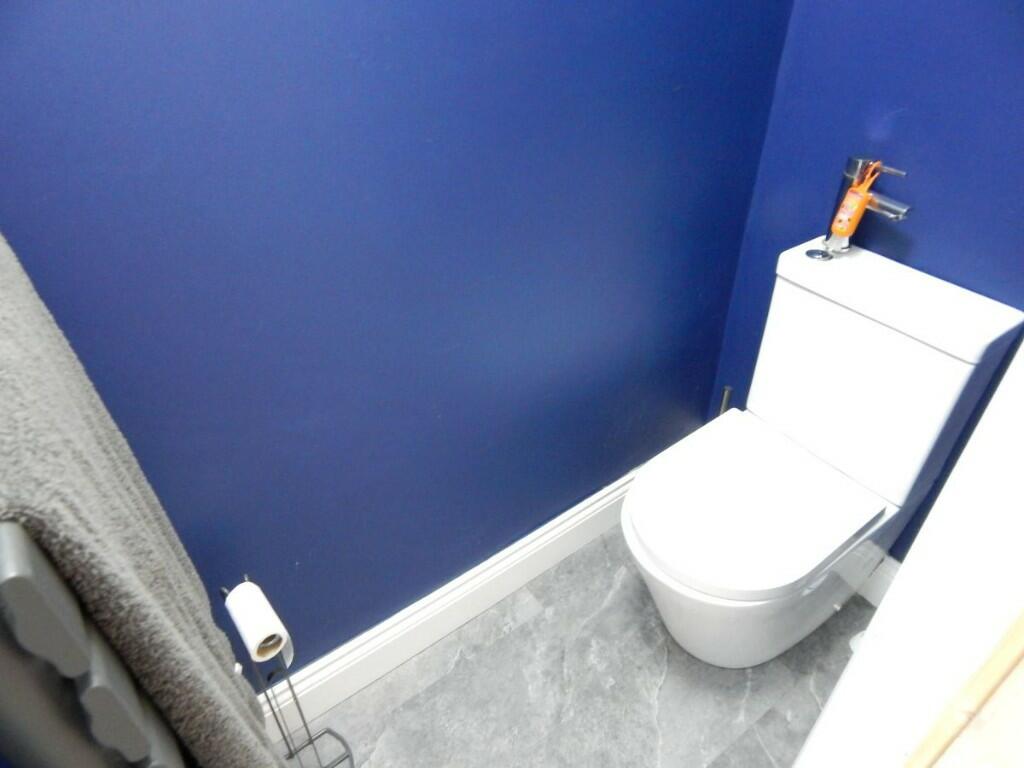 Additional property image - Dockfield Avenue, Harwich, Essex, CO12