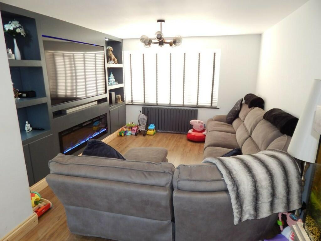 Additional property image - Dockfield Avenue, Harwich, Essex, CO12