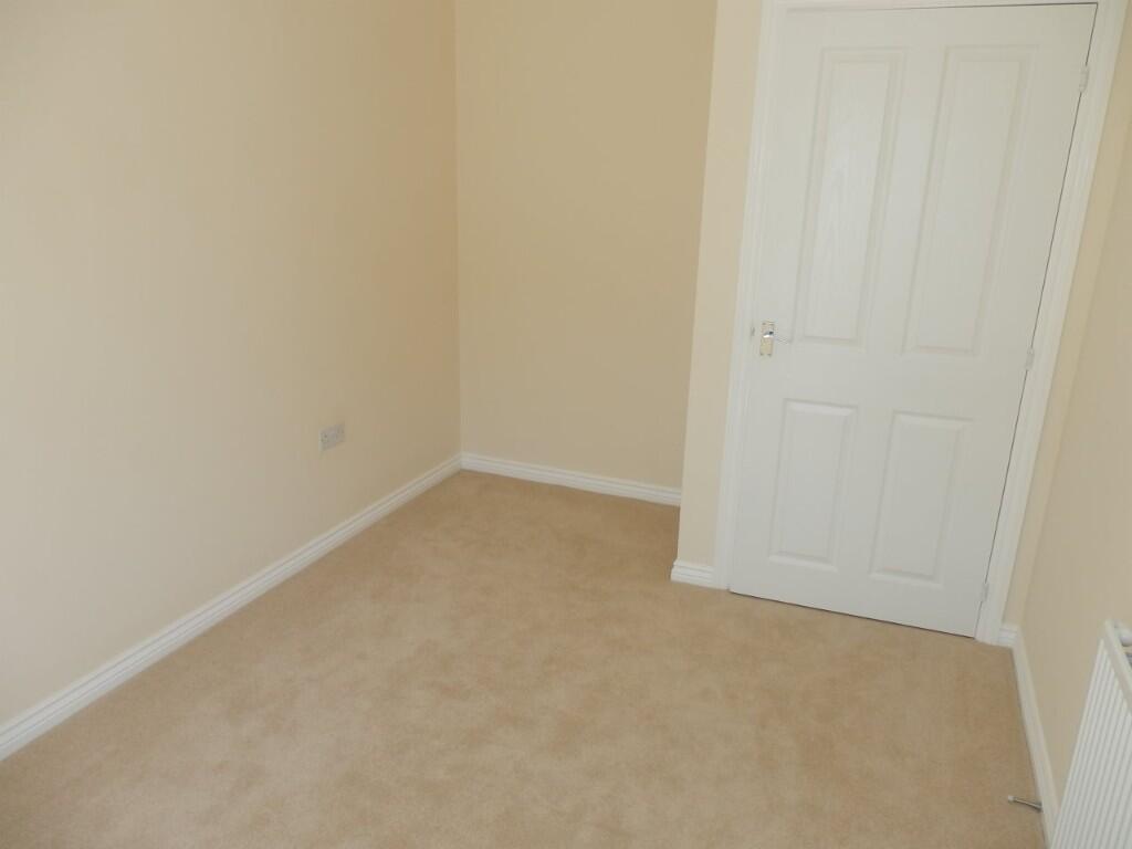 Additional property image - Heron Way, Harwich, Essex, CO12