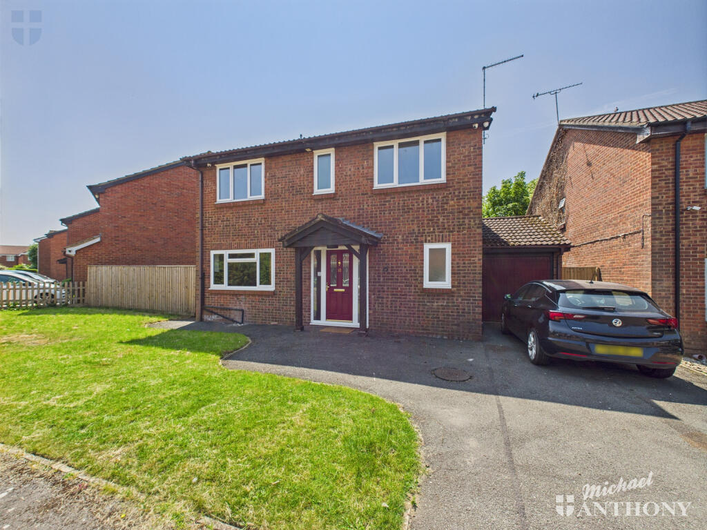 4 bedroom detached house