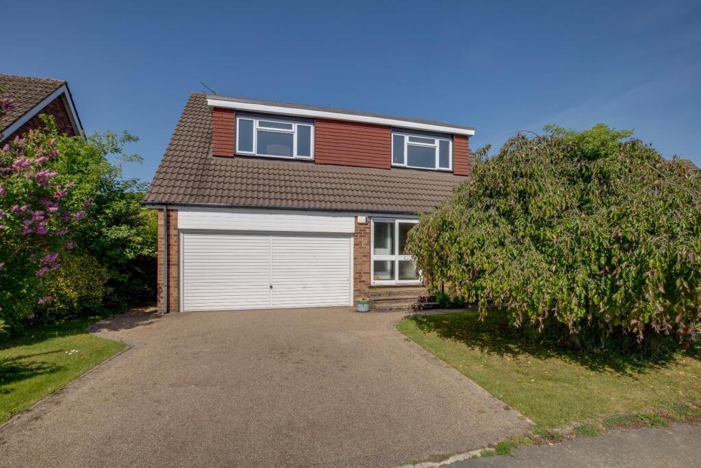 Main image of property: Chessfield Park, Little Chalfont, Buckinghamshire, HP6 6RU