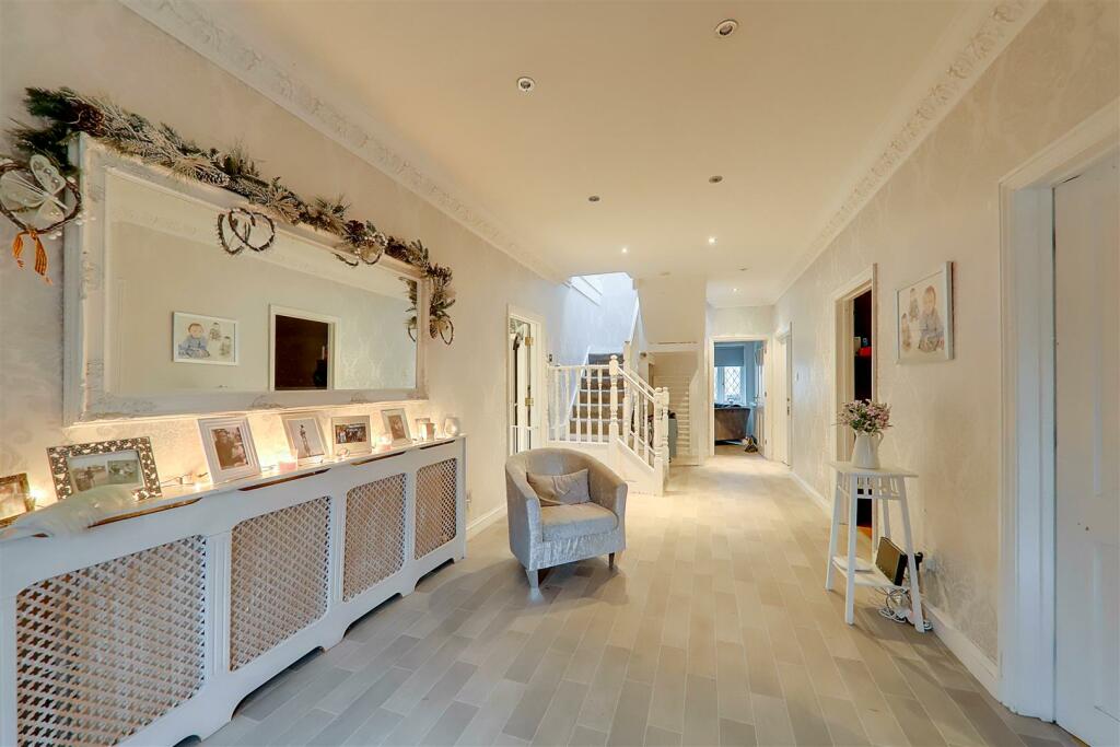 Additional property image - Crockhurst Hill, Worthing