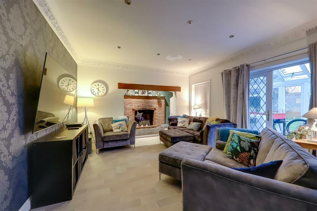 Additional property image - Crockhurst Hill, Worthing