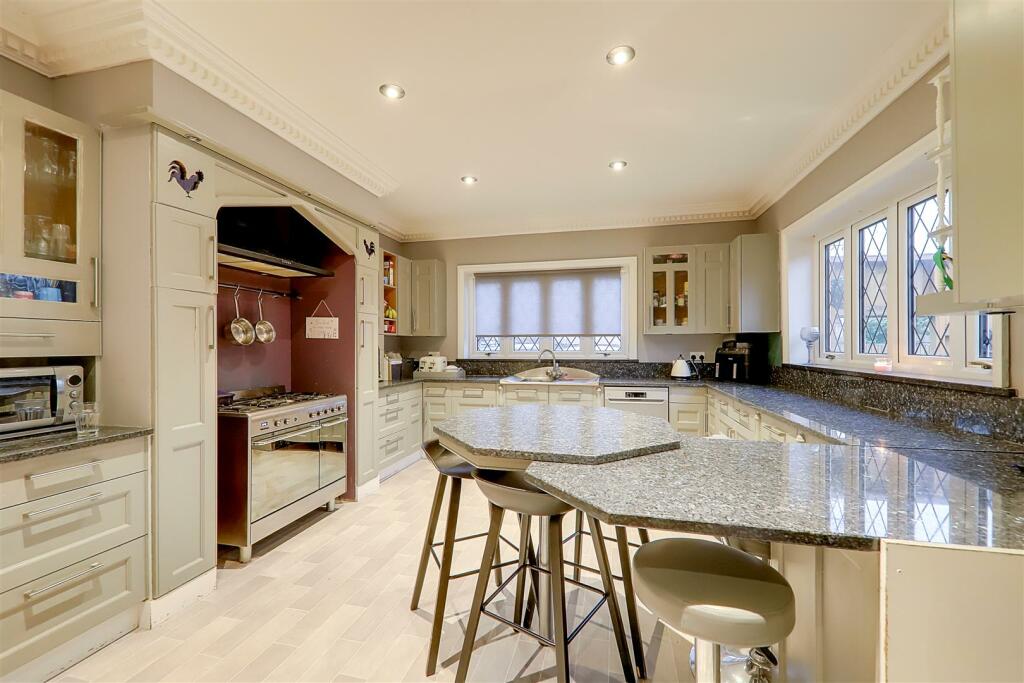 Additional property image - Crockhurst Hill, Worthing