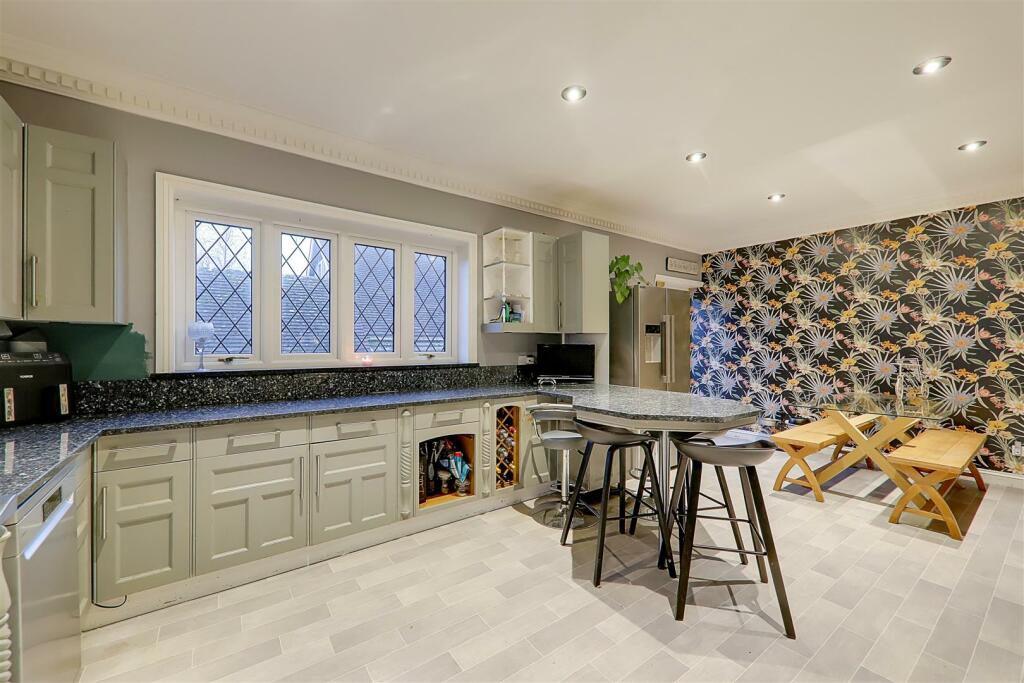 Additional property image - Crockhurst Hill, Worthing