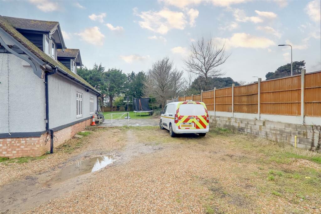 Additional property image - Crockhurst Hill, Worthing